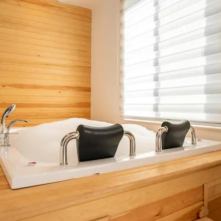 3 Bedroom Seaview With Private Pool 빌라