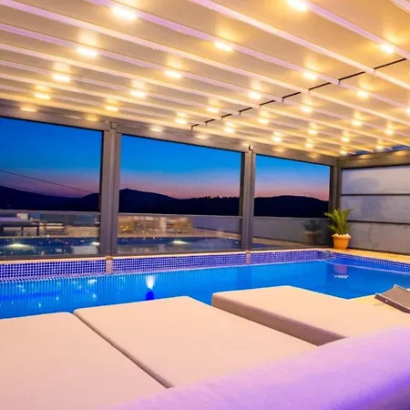 3 Bedroom Seaview With Private Pool 빌라 칼칸