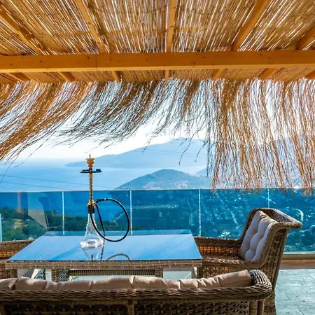 3 Bedroom Seaview With Private Pool *